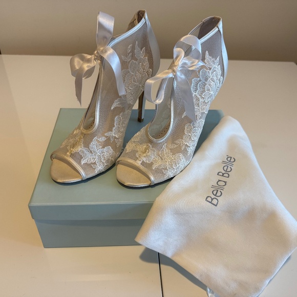 Bella Belle Shoes - Bella Belle Nikki Ivory Silk Bridal Heels Booties 9.5 Wedding